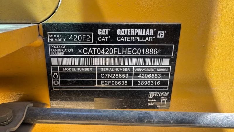 RETROEXCAVADORA CATERPILLAR