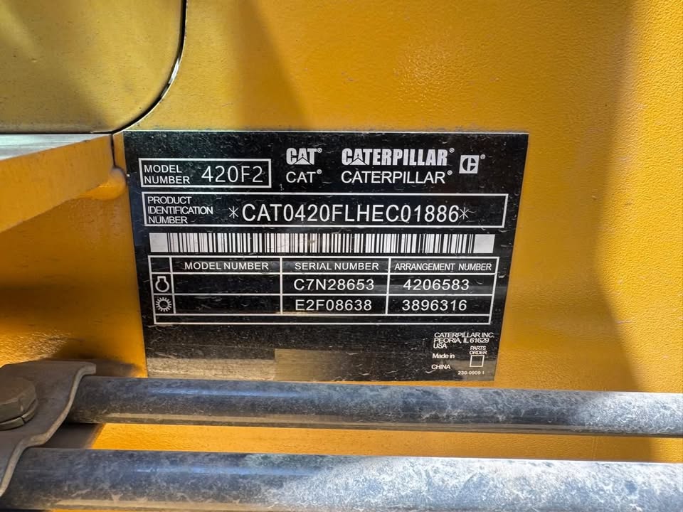 RETROEXCAVADORA CATERPILLAR